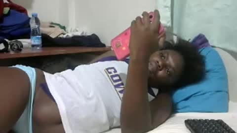 pretty_melan online show from June 3, 3:50 pm