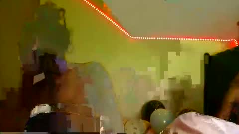 Snapshot of pretty_nyra chatting on May 1, 7:18 pm Nyra online show from May 1, 7:18 pm