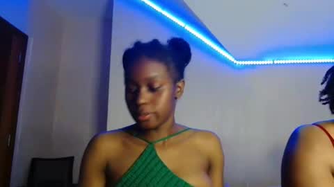 Snapshot of pretty_nyra chatting on May 2, 7:30 pm Nyra online show from May 2, 7:30 pm