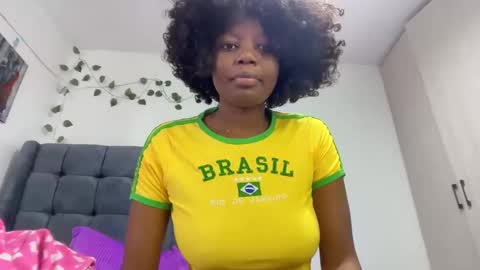 Pretty peaches online show from December 21, 12:45 pm