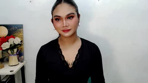 Snapshot of pretty_percy chatting on February 18, 1:40 pm hi im percy online show from February 18, 1:40 pm