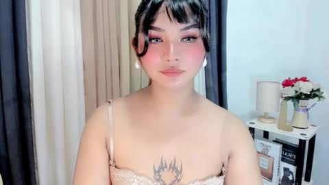 Snapshot of pretty_percy chatting on February 21, 7:42 am hi im percy online show from February 21, 7:42 am