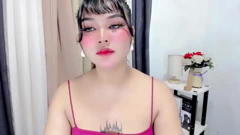 Snapshot of pretty_percy chatting on February 24, 7:06 am hi im percy online show from February 24, 7:06 am