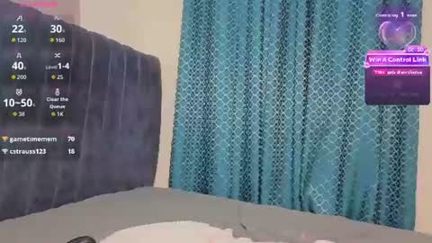 Snapshot of pretty_peshy chatting on June 23, 7:28 am pretty_peshy online show from June 23, 7:28 am