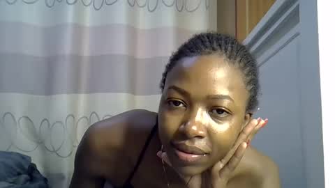 Snapshot of pretty_petite24 chatting on January 15, 5:50 am pretty_petite24 online show from January 15, 5:50 am