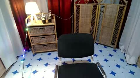 Snapshot of pretty_petite_asian143 chatting on February 10, 12:26 am samantha online show from February 10, 12:26 am