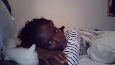 Snapshot of pretty_petite_ebony chatting on October 6, 5:38 am pretty_petite_ebony online show from October 6, 5:38 am