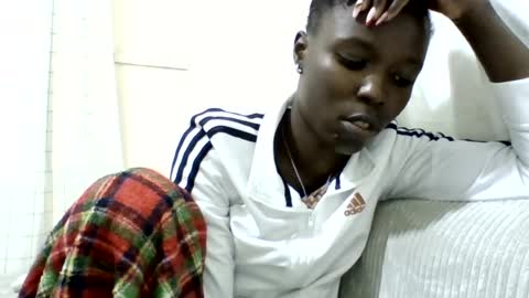 pretty_petite_ebony online show from July 25, 11:35 pm
