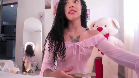 pretty_pettite online show from May 17, 3:30 pm