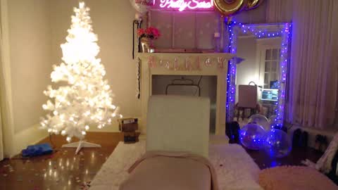 Pretty Sara online show from December 12, 2:59 am