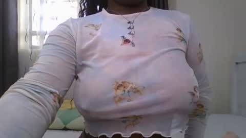 Snapshot of pretty_shila chatting on November 3, 10:27 am pretty_shila online show from November 3, 10:27 am