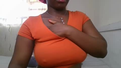 Snapshot of pretty_shila chatting on November 19, 12:27 pm pretty_shila online show from November 19, 12:27 pm