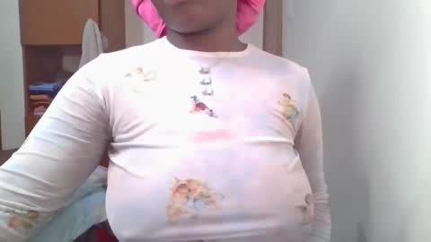 pretty_shila online show from February 26, 10:14 am