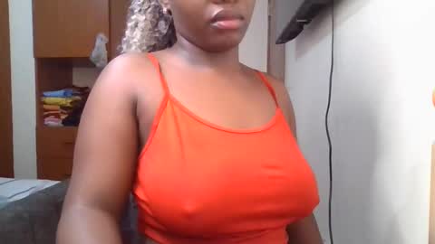 pretty_shila online show from March 7, 2:03 pm