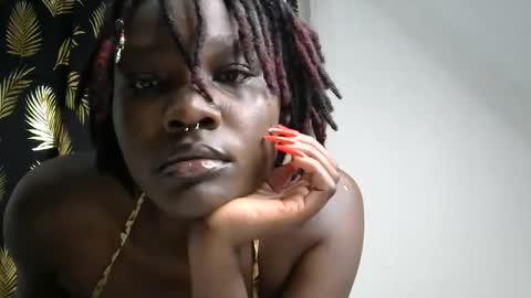 pretty online show from January 10, 12:12 am