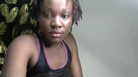 pretty online show from January 12, 11:32 pm