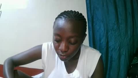 Snapshot of pretty_tiffany1 chatting on February 26, 11:09 am pretty_tiffany1 online show from February 26, 11:09 am