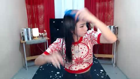 prettyakhira online show from November 23, 1:00 pm