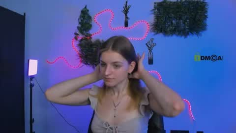 Snapshot of prettyamyy chatting on July 9, 9:24 am Ammy online show from July 9, 9:24 am