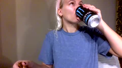 Missy  Jack online show from December 5, 5:53 pm