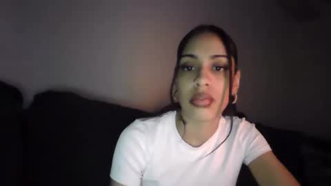 Snapshot of prettybae6969 chatting on March 5, 4:41 am ShyLiss online show from March 5, 4:41 am