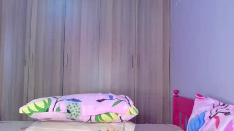 Snapshot of prettybigclit_ebony chatting on October 16, 7:31 am prettybigclit_ebony online show from October 16, 7:31 am