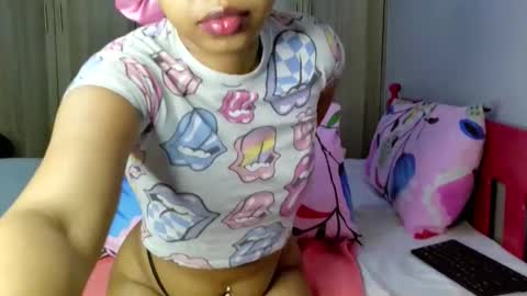 Snapshot of prettybigclit_ebony chatting on October 23, 8:07 pm prettybigclit_ebony online show from October 23, 8:07 pm