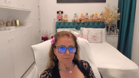 wilma online show from June 3, 8:03 pm