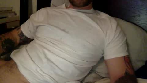 Snapshot of prettyboy8143 chatting on January 10, 3:41 am Pretty Boy online show from January 10, 3:41 am