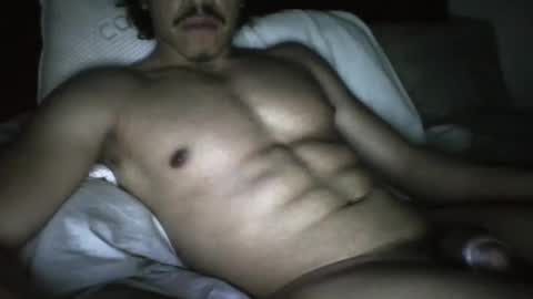 Snapshot of prettyboyg_33 chatting on March 27, 9:21 am prettyboyg_33 online show from March 27, 9:21 am