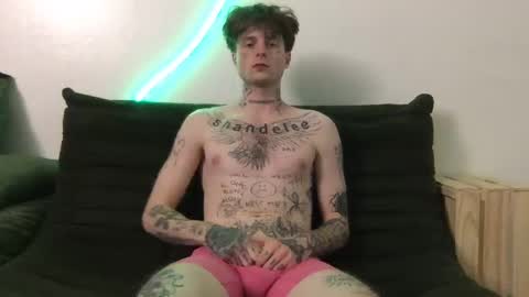 pretty boy online show from November 6, 4:57 am