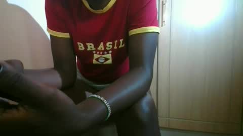 Snapshot of prettychocolata chatting on April 11, 10:08 am prettychocolata online show from April 11, 10:08 am