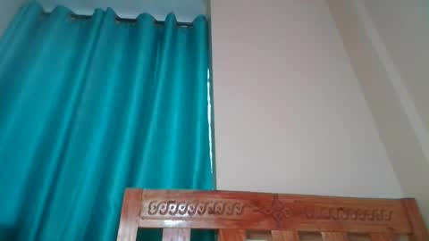 Snapshot of prettychocolata chatting on April 13, 6:52 am prettychocolata online show from April 13, 6:52 am