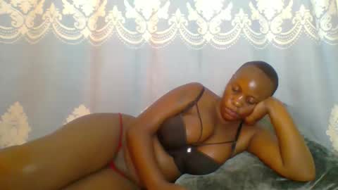 SHANIA online show from May 7, 7:47 am