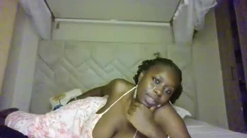 prettydulce online show from April 13, 3:28 pm