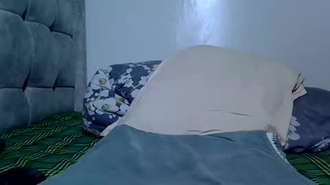 Snapshot of prettyelsie chatting on February 25, 1:04 am Prettiesexxy online show from February 25, 1:04 am