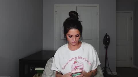 prettygirllltorii online show from February 6, 12:48 am