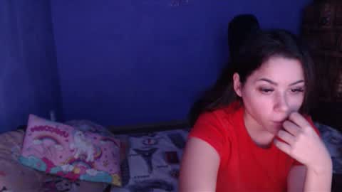 prettyjulliette online show from December 16, 1:54 pm