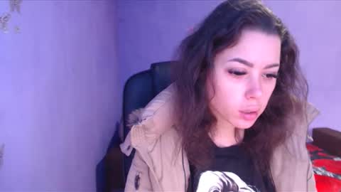 prettyjulliette online show from December 23, 11:04 am