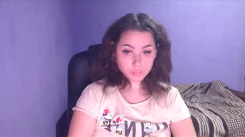prettyjulliette online show from January 19, 8:30 pm
