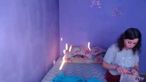 prettyjulliette online show from February 20, 2:24 pm