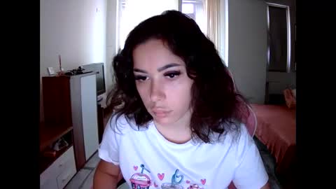 prettyjulliette online show from September 29, 11:48 am