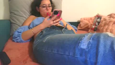 prettyjulliette online show from November 26, 6:31 pm