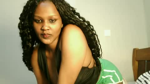 Snapshot of prettykeilaa chatting on July 16, 7:47 am prettykeilaa online show from July 16, 7:47 am