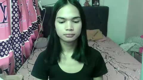 prettykhelcy online show from June 2, 12:56 am