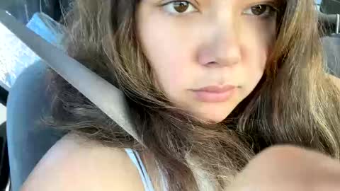 Snapshot of prettylatinamomma01 chatting on October 17, 6:21 pm prettylatinamomma01 online show from October 17, 6:21 pm