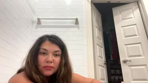 prettylatinamomma01 online show from November 12, 1:06 am
