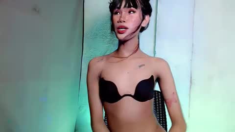 Snapshot of prettylittle_jancee chatting on February 27, 3:01 pm Jance online show from February 27, 3:01 pm