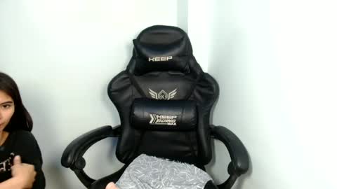 prettylittle_lady online show from June 11, 7:56 pm