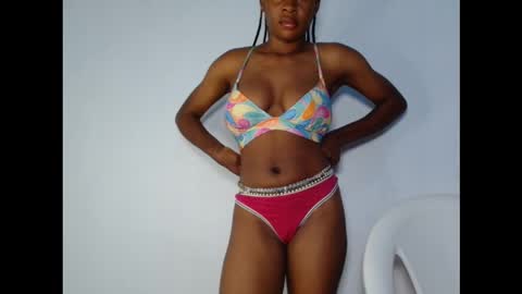 evelyn online show from October 18, 9:43 am